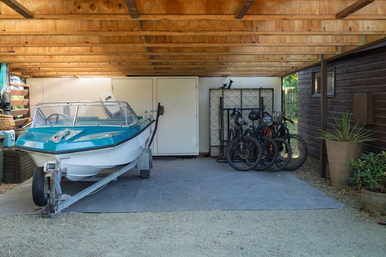 Photo of property in 21 Kowhai Drive, Wanaka, 9305