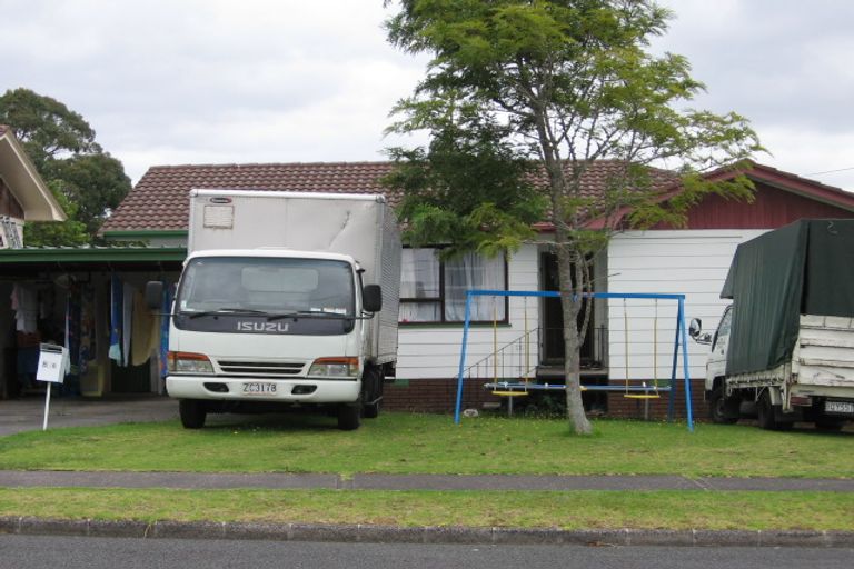 Photo of property in 2/86 Stanley Road, Glenfield, Auckland, 0629