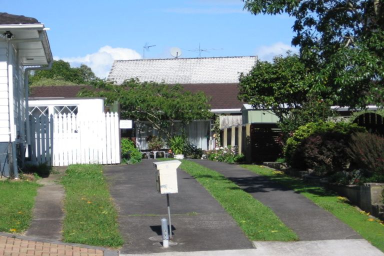 Photo of property in 2/6 Hemsway Place, Sunnyhills, Auckland, 2010