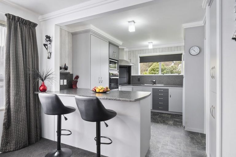 Photo of property in 30 Ongo Road, Hunterville, 4730