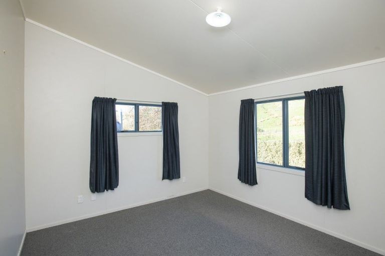 Photo of property in 911 Kanakanaia Road, Whatatutu, Te Karaka, 4091