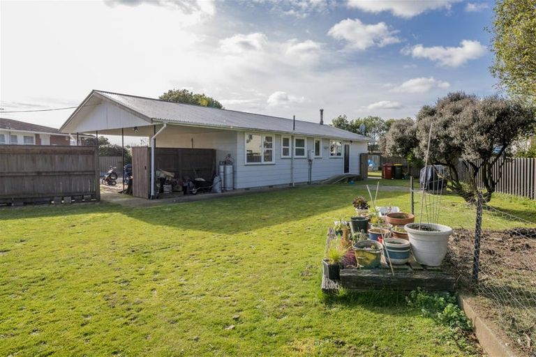 Photo of property in 8a Grey Street, Levin, 5510