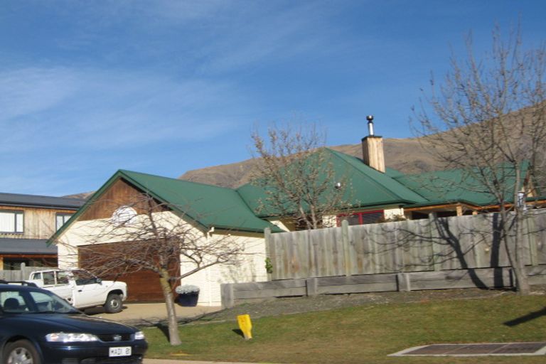 Photo of property in 129 Meadowstone Drive, Wanaka, 9305