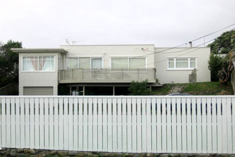 Photo of property in 70 Manly Street, Paraparaumu Beach, Paraparaumu, 5032