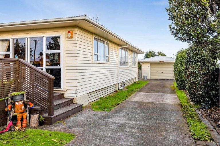 Photo of property in 23 Pacey Avenue, Hawera, 4610