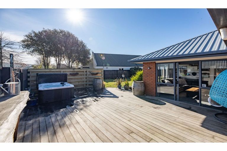 Photo of property in 22 Dawson Douglas Place, Kaiapoi, 7630