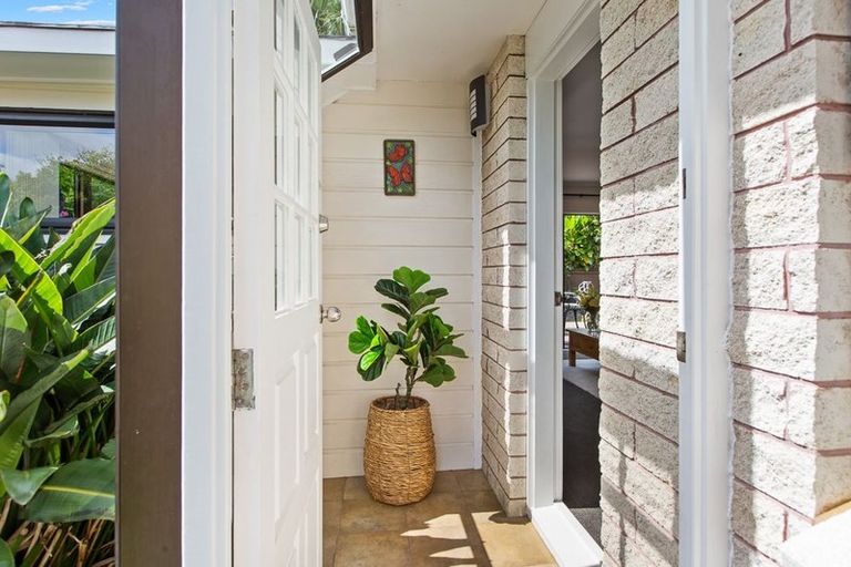 Photo of property in 19b Lillian Place, Orewa, 0931