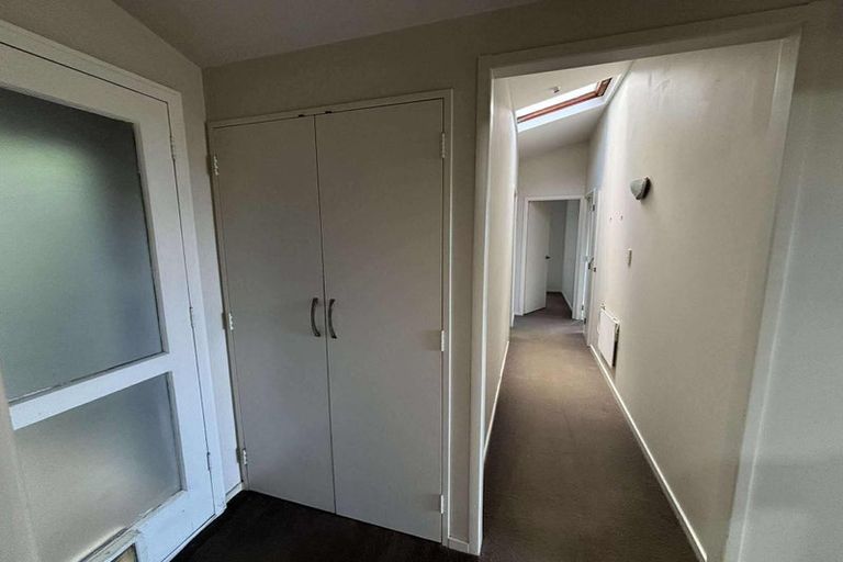 Photo of property in 27 Huntleigh Park Way, Ngaio, Wellington, 6035