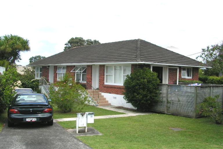 Photo of property in 1/12 Fifeshire Street, Hauraki, Auckland, 0622
