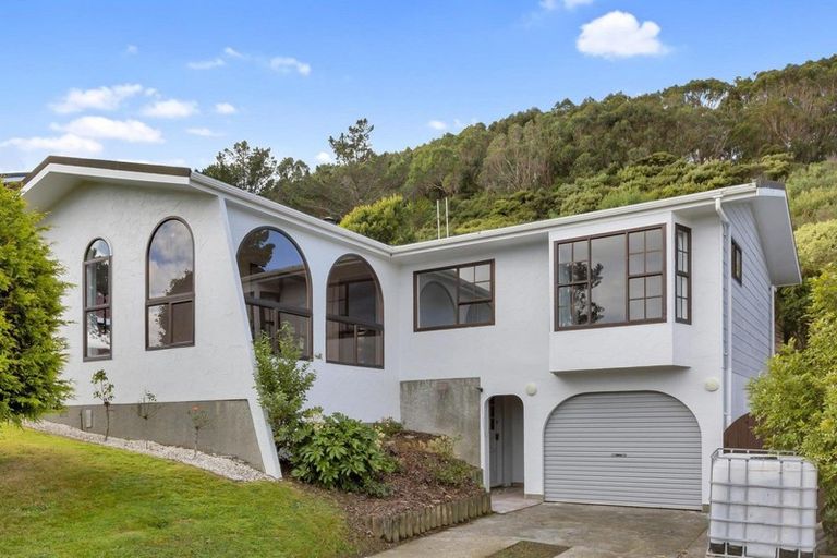 Photo of property in 47 Mercury Way, Whitby, Porirua, 5024