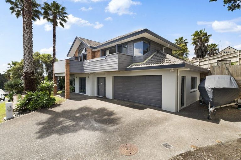 Photo of property in 14 Coralsea Way, Arkles Bay, Whangaparaoa, 0932