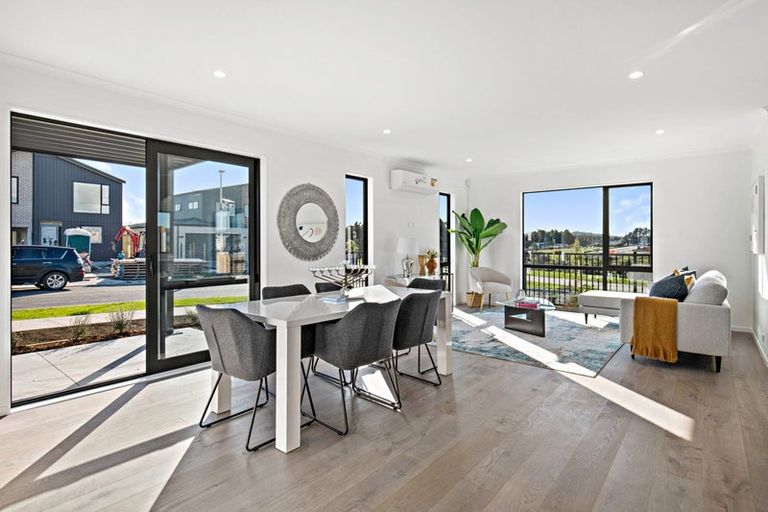Photo of property in 20 Kilcadden Drive, Flat Bush, Auckland, 2019