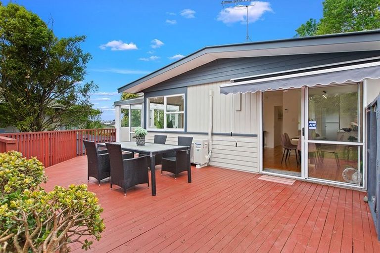 Photo of property in 1/57 Hatherlow Street, Glenfield, Auckland, 0629