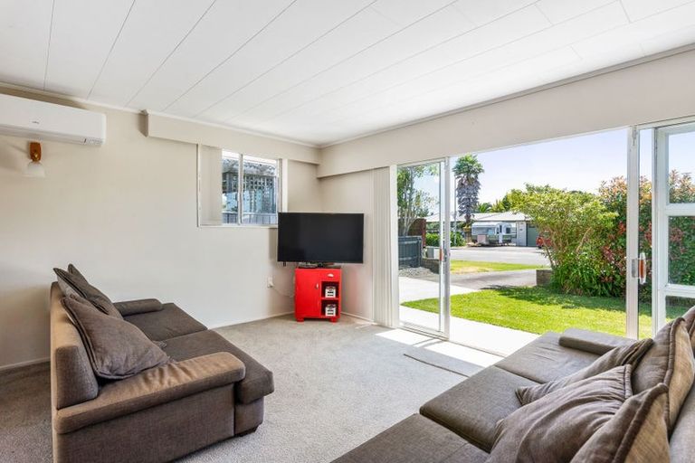 Photo of property in 86 Gray Avenue, Paraparaumu Beach, Paraparaumu, 5032