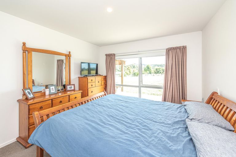 Photo of property in 1597 Turakina Valley Road, Marton, Whanganui, 4581