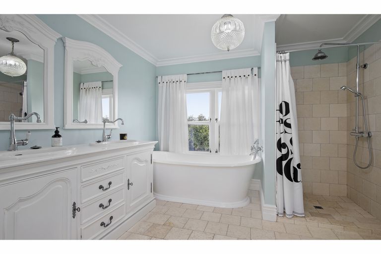 Photo of property in 43 Colombo Road, Waiuku, 2123
