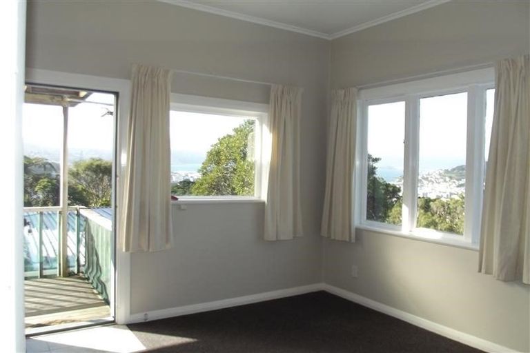 Photo of property in 122 Ohiro Road, Brooklyn, Wellington, 6021