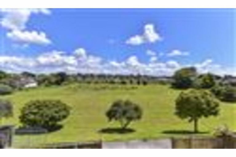 Photo of property in 16 Beaufort Place, Papatoetoe, Auckland, 2025