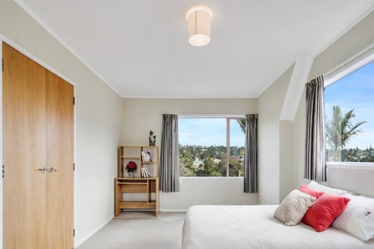 Photo of property in 65 Konini Road, Titirangi, Auckland, 0604