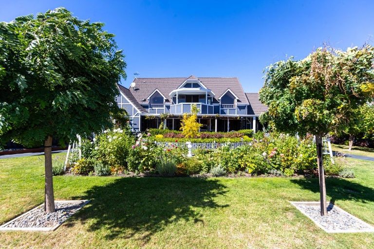 Photo of property in 38 Kensington Drive, Taradale, Napier, 4112