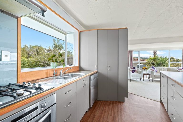 Photo of property in 15 Kotuku Place, Snells Beach, 0920