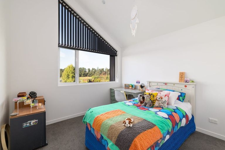 Photo of property in 112 Birchs Road, Prebbleton, 7674