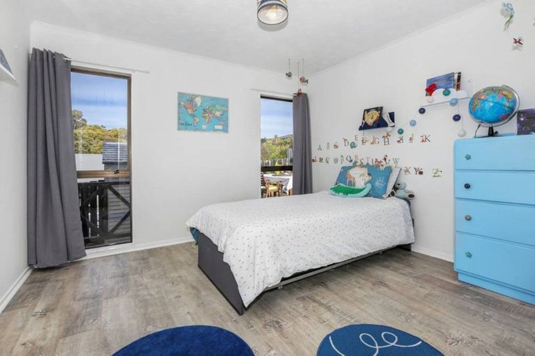 Photo of property in 32 Thimble Lane, Whitby, Porirua, 5024