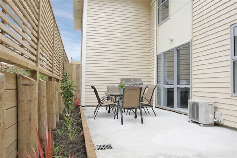 Photo of property in 44u2 Owen Street, Newtown, Wellington, 6021