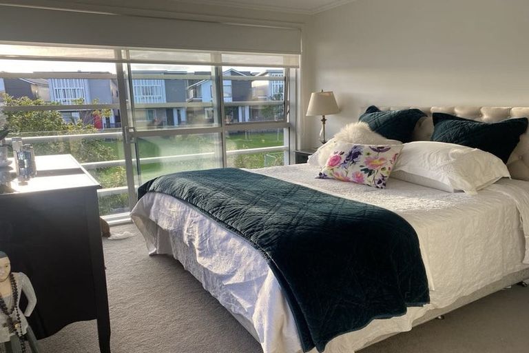 Photo of property in 7 Kotuku Lane, Hobsonville, Auckland, 0616