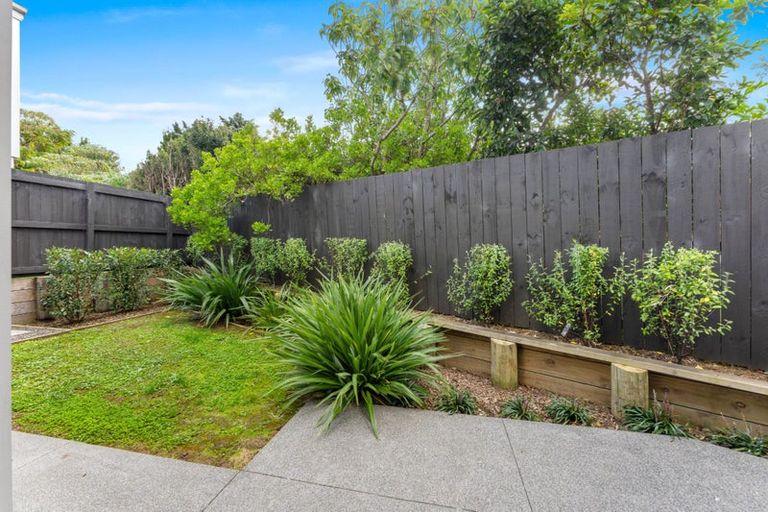 Photo of property in 1 Ara Reti, Mangere, Auckland, 2022