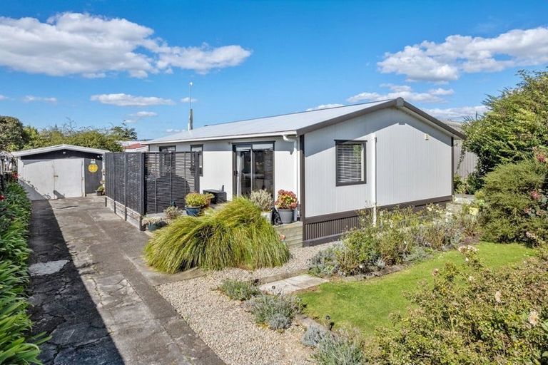 Photo of property in 68 Grey Street, Woodville, 4920