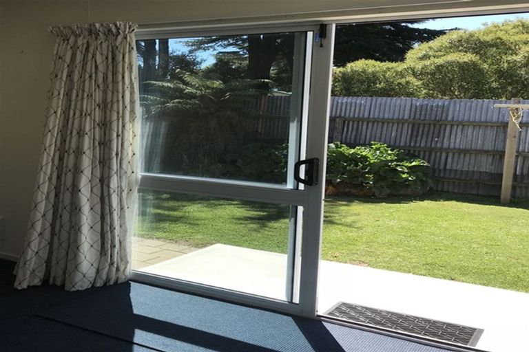 Photo of property in 30b Roche Avenue, Upper Riccarton, Christchurch, 8041