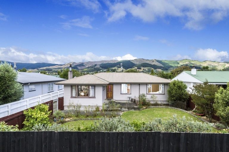 Photo of property in 37 Gladstone Road, Richmond, 7020