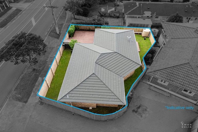 Photo of property in 70a Sturges Road, Henderson, Auckland, 0612