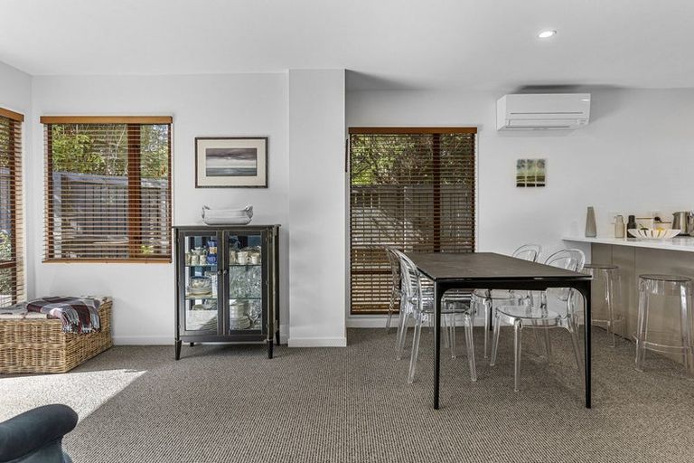 Photo of property in 34 Oakford Close, Riccarton, Christchurch, 8011