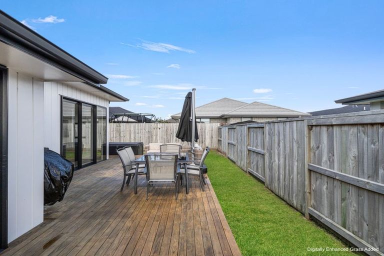 Photo of property in 38 Manawa Road, Papamoa Beach, Papamoa, 3118