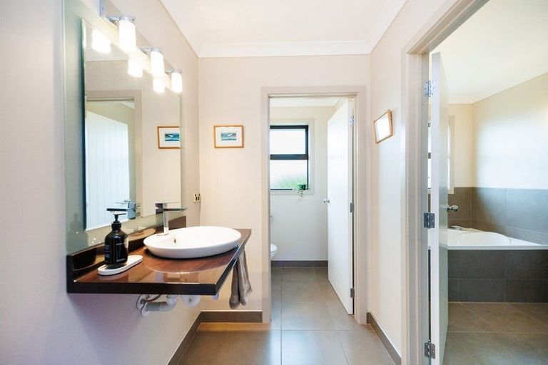 Photo of property in 54 Henaghans Road, Kelvin Grove, Palmerston North, 4470