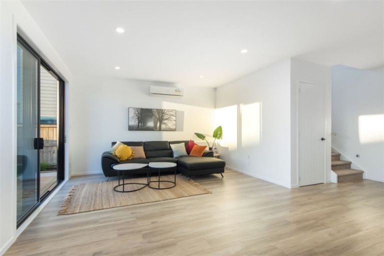 Photo of property in 28 Myland Drive, Hobsonville, Auckland, 0616