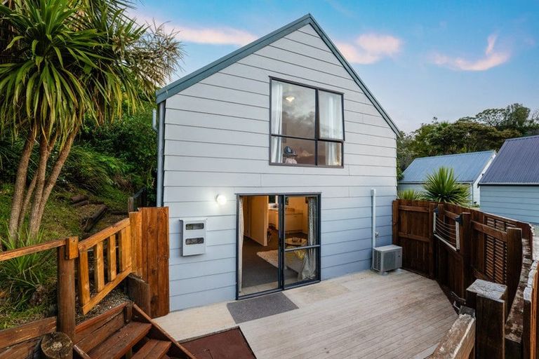 Photo of property in 1/147 Spinella Drive, Bayview, Auckland, 0629