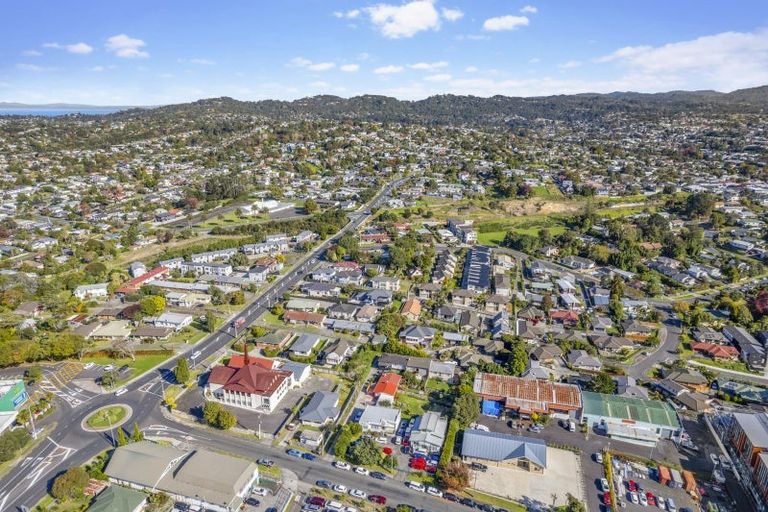 Photo of property in 8 Westward Ho, Glen Eden, Auckland, 0602