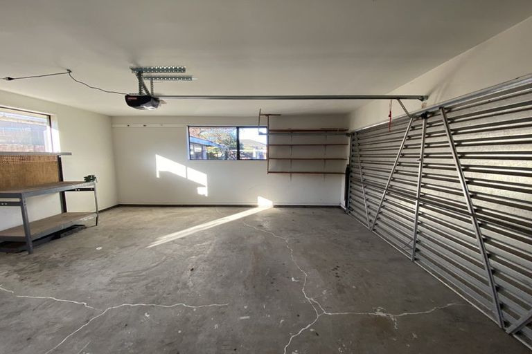 Photo of property in 9 Montclare Avenue, Ilam, Christchurch, 8041