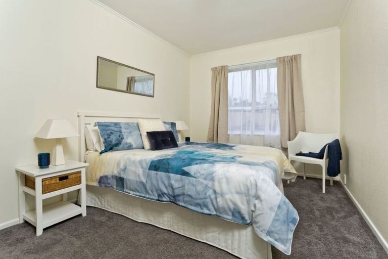 Photo of property in 238 Henderson Valley Road, Henderson, Auckland, 0612