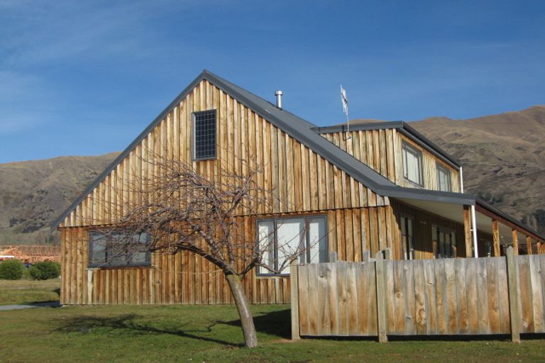 Photo of property in 127 Meadowstone Drive, Wanaka, 9305