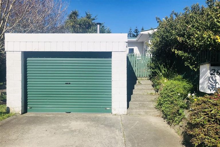 Photo of property in 26 Ocean Road, Paraparaumu Beach, Paraparaumu, 5032