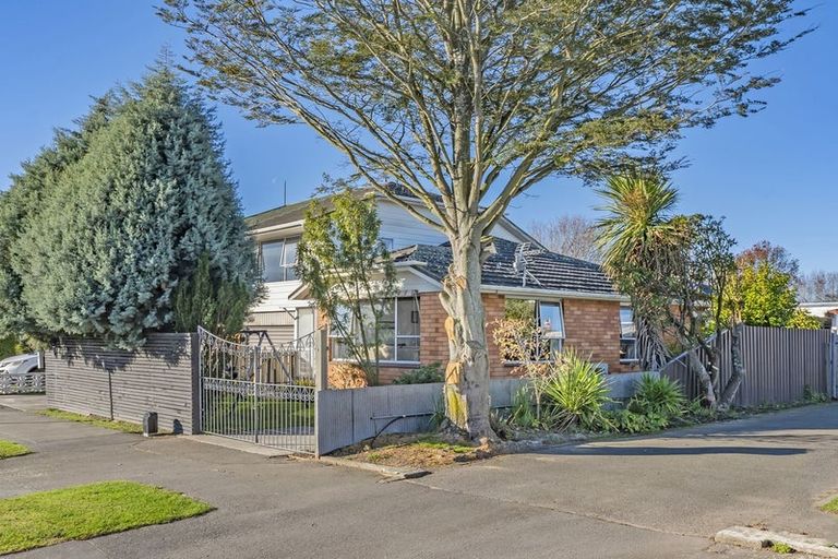 Photo of property in 2/20 Penwood Street, Russley, Christchurch, 8042