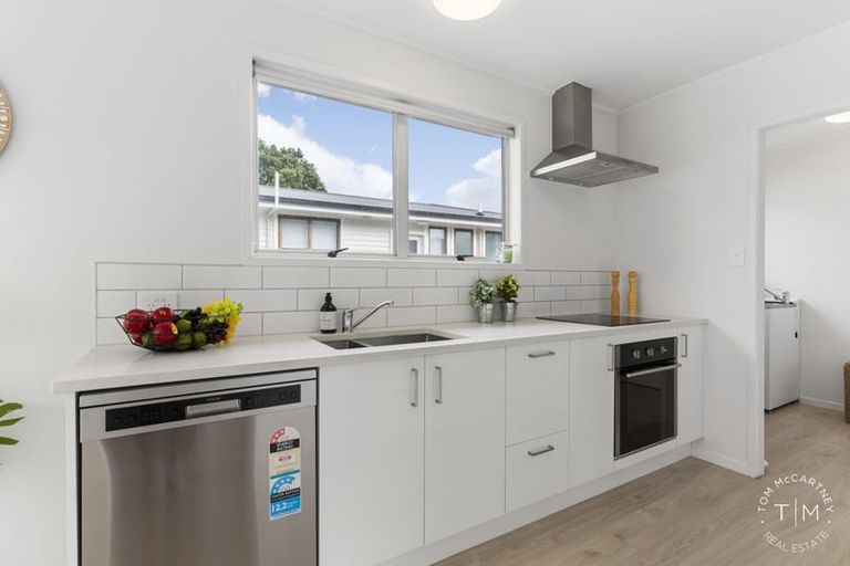 Photo of property in 54a Myers Road, Manurewa East, Auckland, 2102