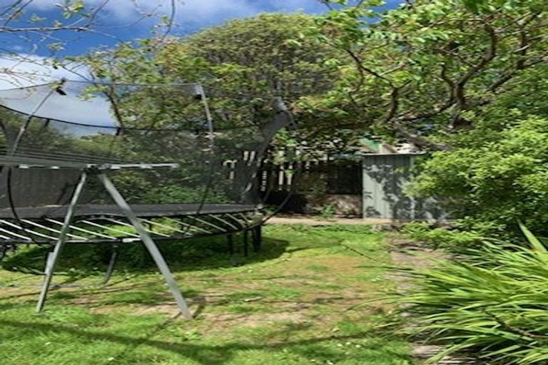 Photo of property in 71 Rolleston Street, Mount Cook, Wellington, 6021