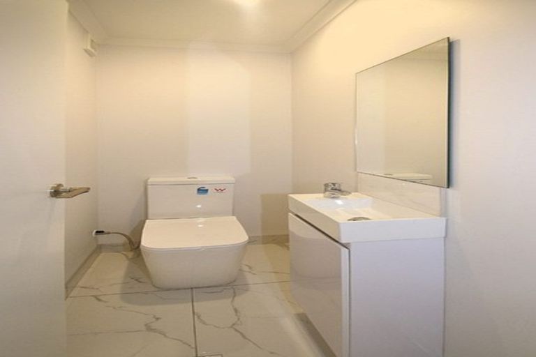 Photo of property in 107u4 Knighton Road, Hillcrest, Hamilton, 3216