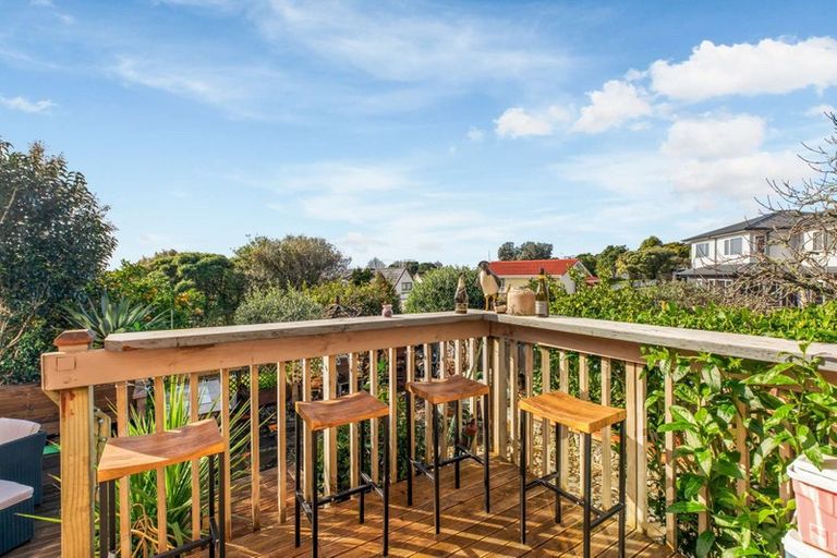 Photo of property in 32a Colwill Road, Massey, Auckland, 0614