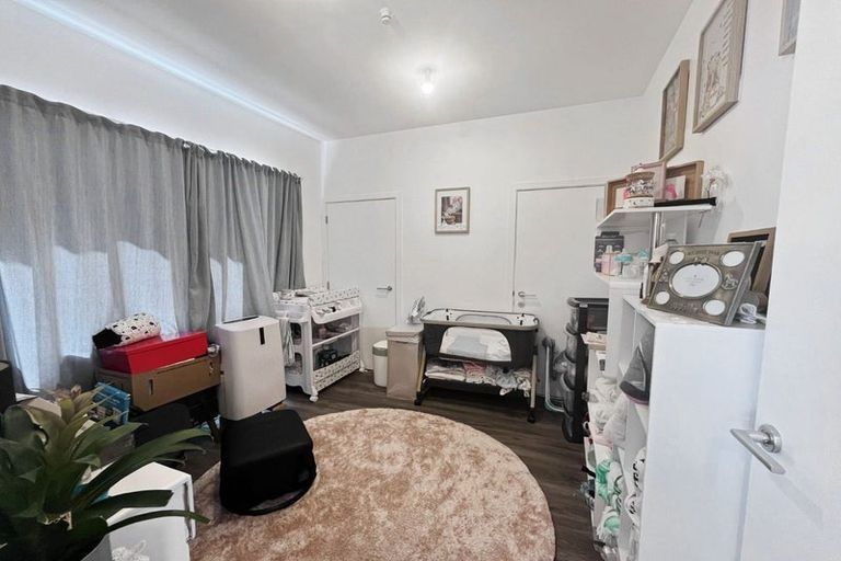 Photo of property in 9 Colonial Place, Kelvin Grove, Palmerston North, 4414